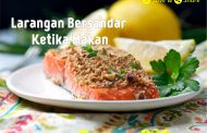 Larangan Bersandar Ketika Makan